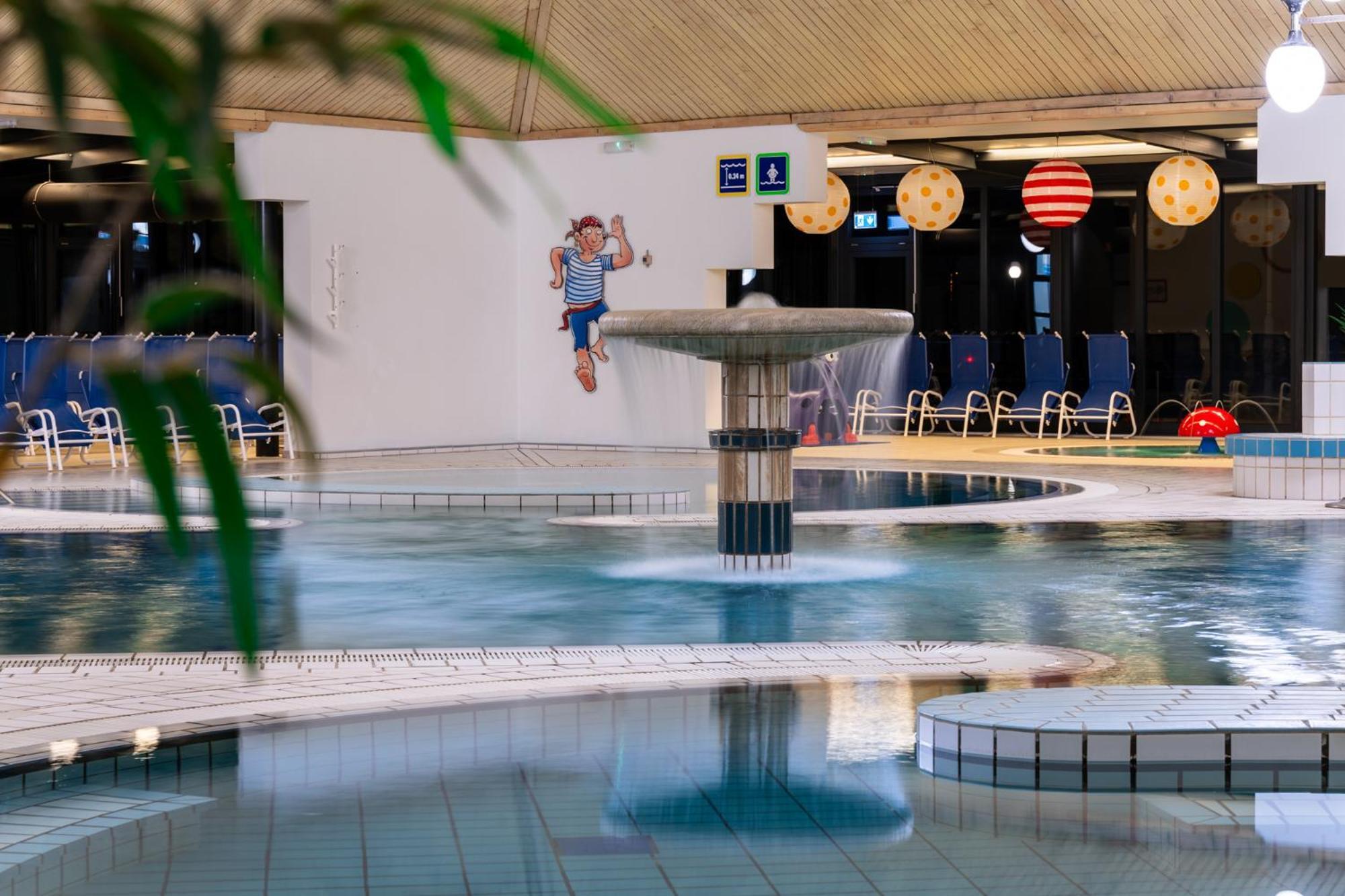 Terme Banovci - Mobilne Hiske Med Brajdami Hotel Bagian luar foto
